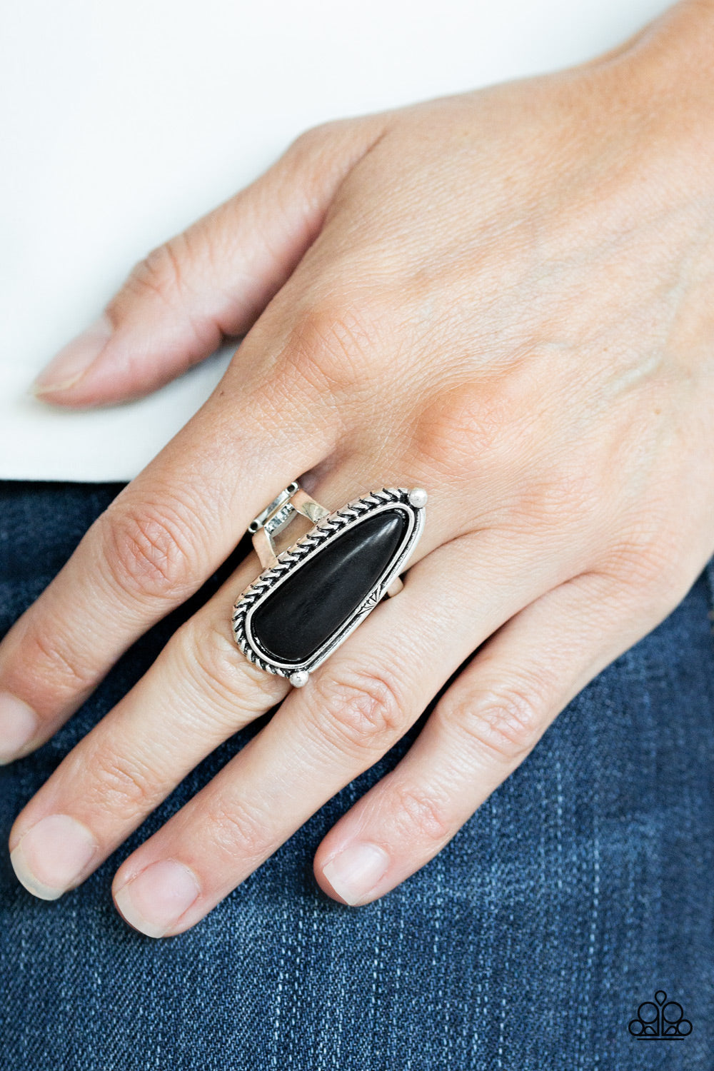 Pioneer Plains - Black Paparazzi Ring