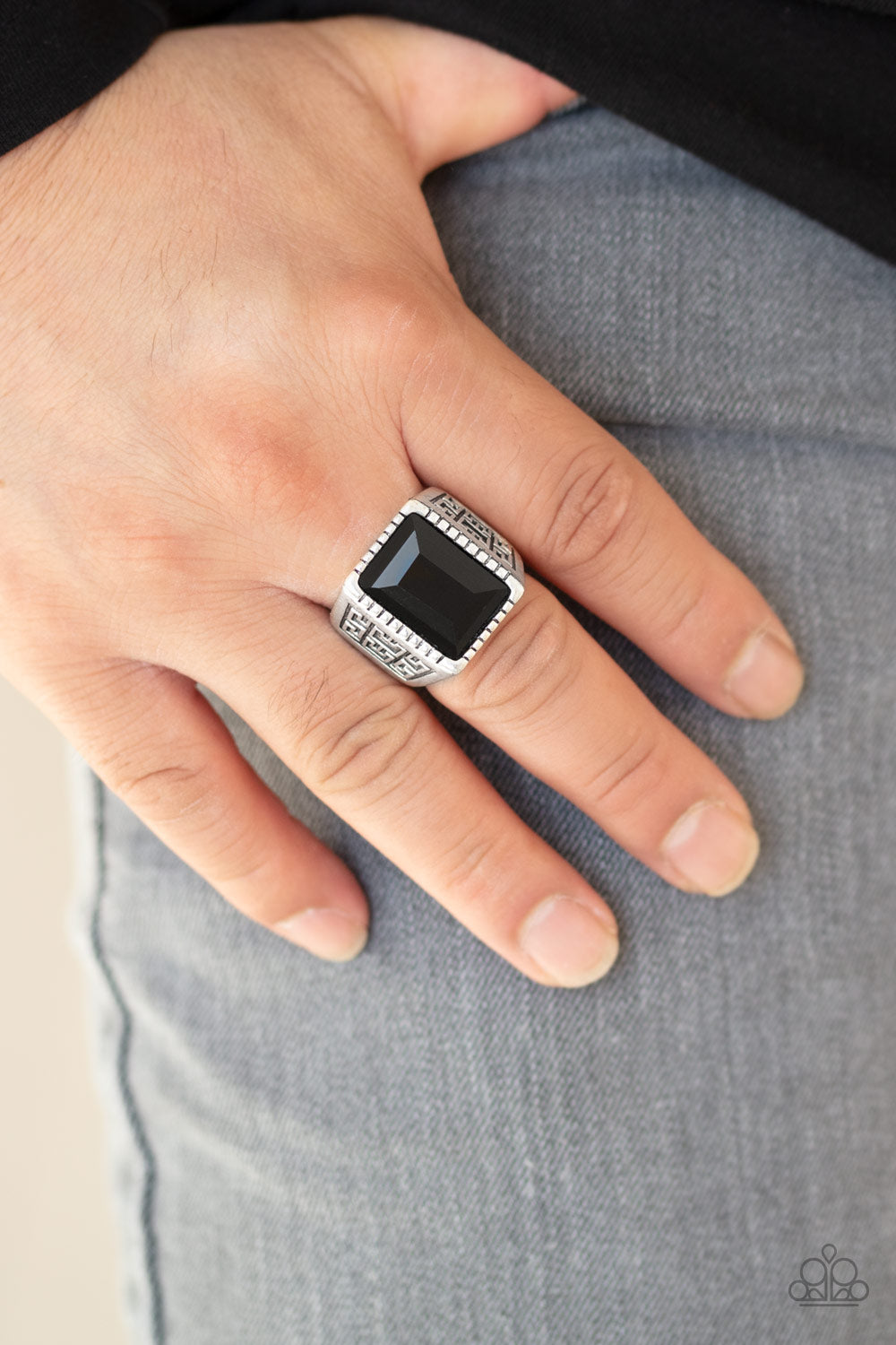 Winning Attitude - Black Paparazzi Ring