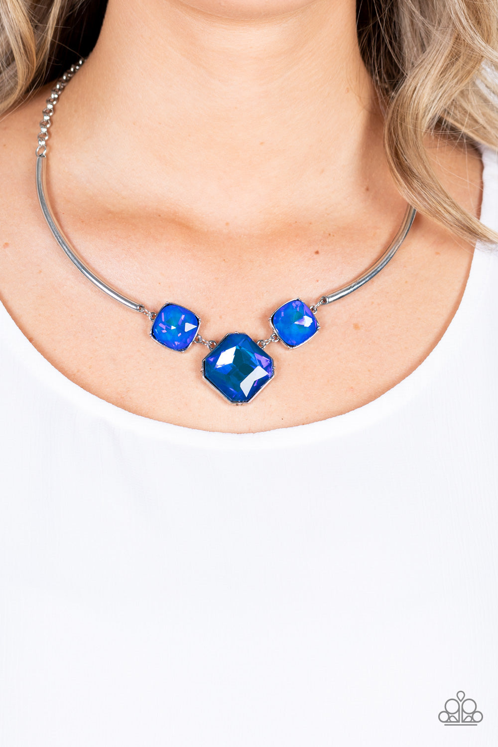 Divine IRIDESCENCE - Blue Paparazzi Life of the Party Necklace