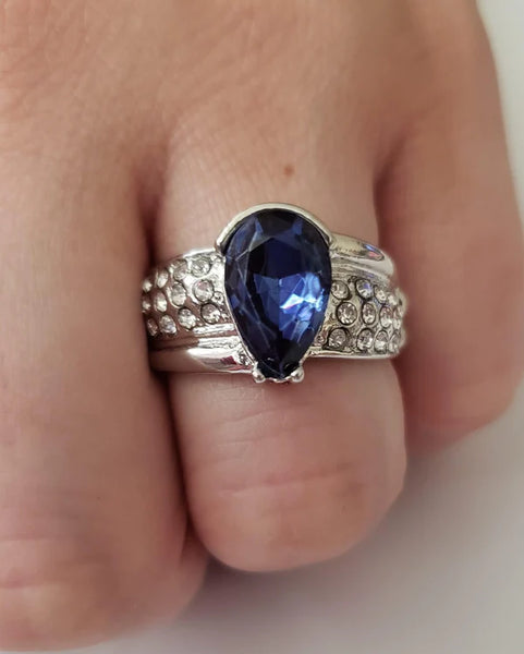 Blue hot sale ring paparazzi