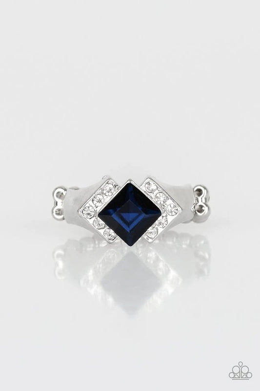 Wall Street Winner Blue Paparazzi Ring